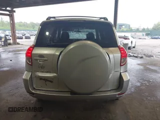 2006 Toyota RAV4 Sport z VIN JTMBD32V366010048, wystawiony jako IAAI lot #42253991 z przebiegiem 271 034 mil mil oraz . Historia ofert i sprzedaży dostępna na DreamBid. Obrazek 16.