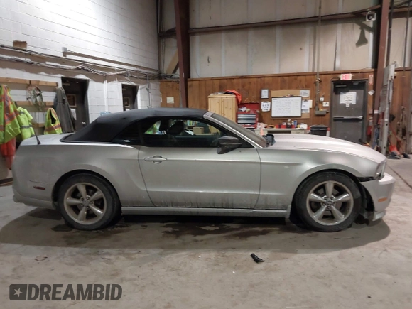 2012 Ford Mustang V6 with VIN 1ZVBP8EM9C5212396, listed as a IAAI auction lot 41398592 with 91,024 mi miles and . Bid and sale history available at carsss.com. Image 13.
