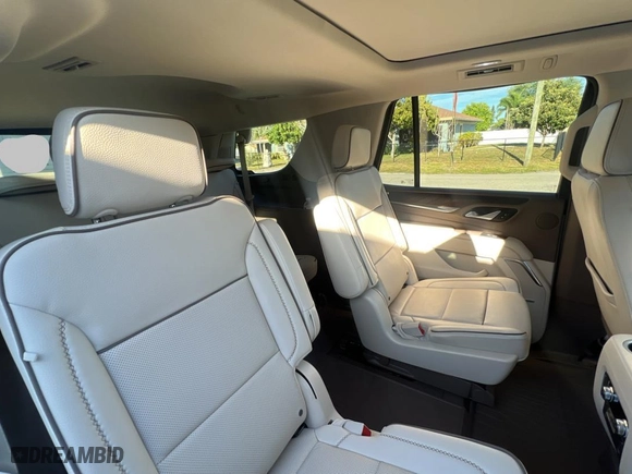 2022 GMC Yukon Denali with VIN 1GKS1DKL5NR244237, listed as a Copart auction lot 50262595 with 15,713 mi miles and Clean Title. Bid and sale history available at carsss.com. Image 6.