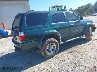 2001 Toyota 4Runner SR5 with VIN JT3HN86R310335526, listed as a IAAI auction lot 41288058 with 202,219 mi miles. Bid and sale history available at carsss.com. Image 4.
