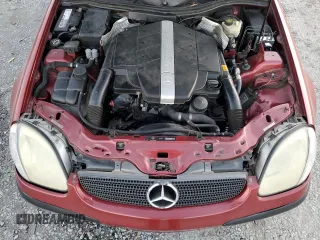 2004 Mercedes-Benz SLK-Class with VIN WDBKK65F14F299017, listed as a Copart auction lot 84318864 with 92,677 mi miles and Clean Title. Bid and sale history available at carsss.com. Image 11.