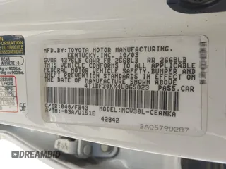 2004 Toyota Camry LE with VIN 4T1BF30KX4U065023, listed as a IAAI auction lot 41085725 with 278,218 mi miles. Bid and sale history available at carsss.com. Image 9.