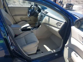 2010 Suzuki Kizashi SE with VIN JS2RE9A31A6100988, listed as a IAAI auction lot 41826305 with 173,168 mi miles and . Bid and sale history available at DreamBid. Image 5.