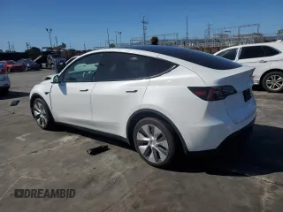 2022 Tesla Model Y Long Range with VIN 7SAYGDEE8NF340096, listed as a Copart auction lot 49357995 with 40,320 mi miles and Salvage Title. Bid and sale history available at carsss.com. Image 2.