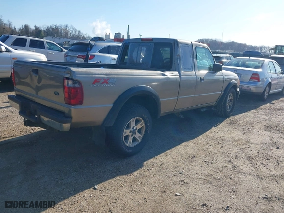 2005 Ford Ranger XLT with VIN 1FTZR45E35PA65898, listed as a IAAI auction lot 41820950 with 204,606 mi miles. Bid and sale history available at carsss.com. Image 4.
