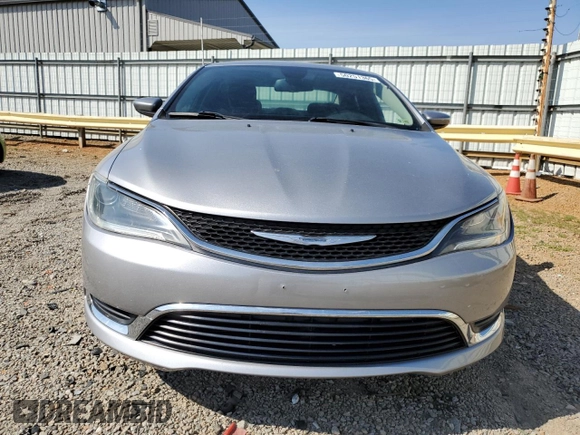 2015 Chrysler 200 Limited with VIN 1C3CCCAB1FN640322, listed as a Copart auction lot 50251365 with 117,603 mi miles and Salvage Title. Bid and sale history available at DreamBid. Image 5.