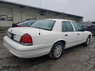 2005 Ford Crown Victoria LX with VIN 2FAFP74W95X166593, listed as a Copart auction lot 80544294 with 178,591 mi miles and Clean Title. Bid and sale history available at carsss.com. Image 3.