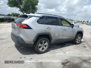 2022 Toyota RAV4 XLE with VIN 2T3W1RFV8NW190812, listed as a Copart auction lot 59731955 with 68,019 mi miles and Non repairable. Bid and sale history available at DreamBid. Image 3.