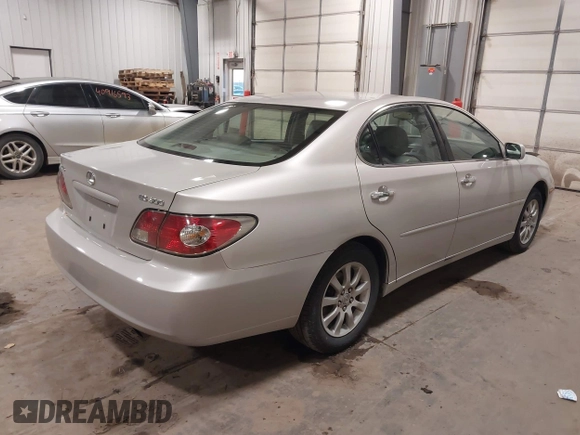 2003 Lexus ES 300 with VIN JTHBF30G530105903, listed as a IAAI auction lot 40929719 with 192,109 mi miles and . Bid and sale history available at DreamBid. Image 4.