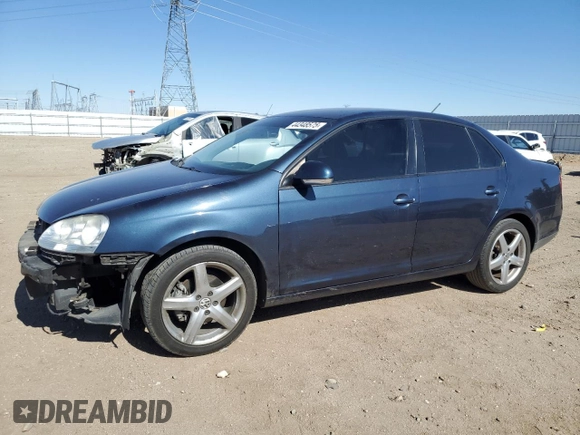2010 Volkswagen Jetta Limited Edition с VIN 3VWAZ7AJ1AM102283, выставлен на аукционе Copart как лот 44348575 с пробегом 125 463 миль миль и Списание • Salvage title. История ставок и продаж доступна на DreamBid. Изображение 1.