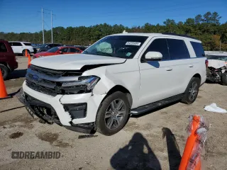 2023 Ford Expedition XLT with VIN 1FMJU1H85PEA23677, listed as a Copart auction lot 84255484 with 0 mi miles and Salvage Title. Bid and sale history available at carsss.com. Image 1.