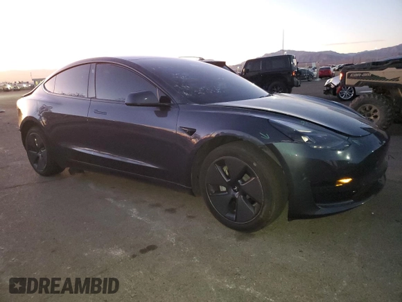 2023 Tesla Model 3 z VIN 5YJ3E1EAXPF432371, wystawiony jako Copart lot #88119935 z przebiegiem 67 358 mil mil oraz Szkoda całkowita • Salvage title. Historia ofert i sprzedaży dostępna na DreamBid. Obrazek 4.