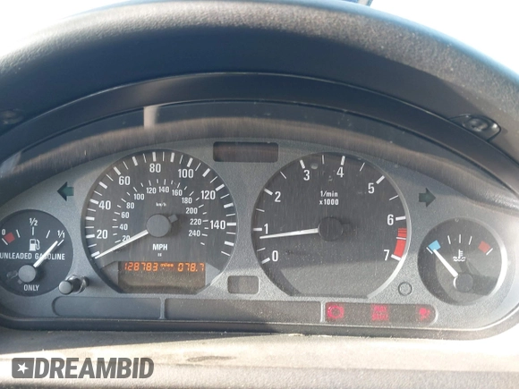 1996 BMW 3 Series Z3 1.9 with VIN 4USCH7324TLB70163, listed as a IAAI auction lot 41754480 with 128,783 mi miles and . Bid and sale history available at carsss.com. Image 7.