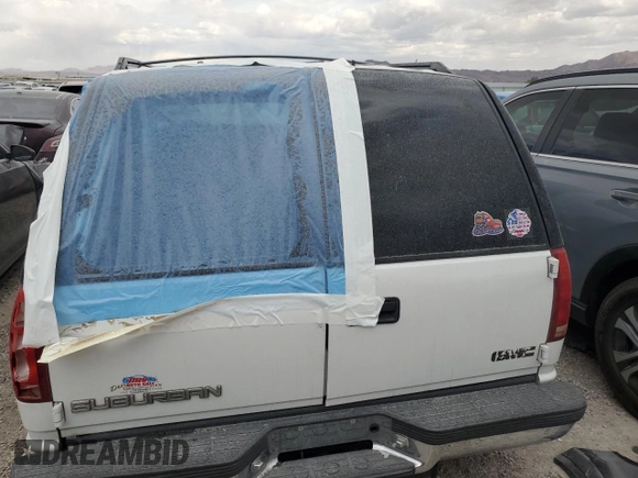 1999 GMC Suburban z VIN 3GKFK16R0XG524193, wystawiony jako Copart lot #49688315 z przebiegiem Nie podano mil oraz Nie do naprawy • Non repairable. Historia ofert i sprzedaży dostępna na DreamBid. Obrazek 6.