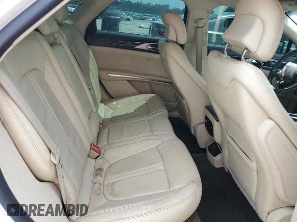2014 Lincoln MKZ Hybrid z VIN 3LN6L2LU2ER816576, wystawiony jako Copart lot #57030235 z przebiegiem 221 863 mil mil oraz Szkoda całkowita • Salvage title. Historia ofert i sprzedaży dostępna na DreamBid. Obrazek 10.
