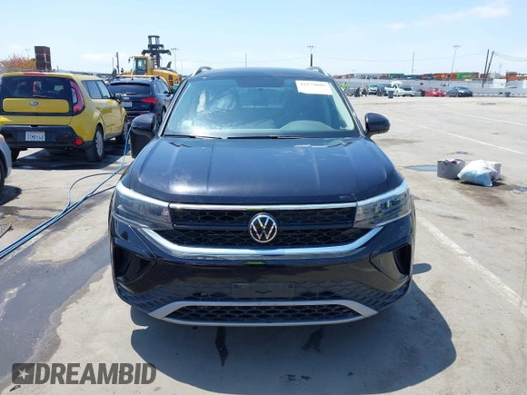 2022 Volkswagen Taos SE z VIN 3VVRX7B2XNM068564, wystawiony jako IAAI lot #42174805 z przebiegiem 26 307 mil mil oraz . Historia ofert i sprzedaży dostępna na DreamBid. Obrazek 11.