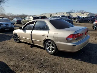 2000 Honda Accord EX с VIN 1HGCG165XYA023259, выставлен на аукционе Copart как лот 48808325 с пробегом Не указан миль и На запчасти • Non repairable. История ставок и продаж доступна на DreamBid. Изображение 2.