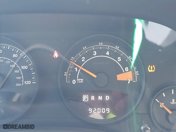 2016 Jeep Patriot Latitude with VIN 1C4NJRFB7GD718468, listed as a IAAI auction lot 42065343 with 92,009 mi miles. Bid and sale history available at carsss.com. Image 7.