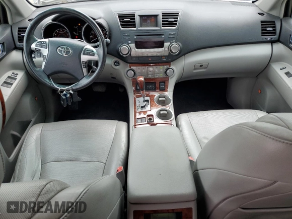 2011 Toyota Highlander Limited с VIN 5TDDK3EH4BS089227, выставлен на аукционе Copart как лот 62588735 с пробегом 219 111 миль миль и Списание • Salvage title. История ставок и продаж доступна на DreamBid. Изображение 8.