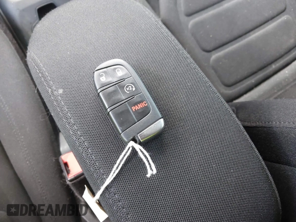 2020 Jeep Renegade Altitude z VIN ZACNJABB0LPL55950, wystawiony jako IAAI lot #42222826 z przebiegiem 74 022 mil mil oraz . Historia ofert i sprzedaży dostępna na DreamBid. Obrazek 11.