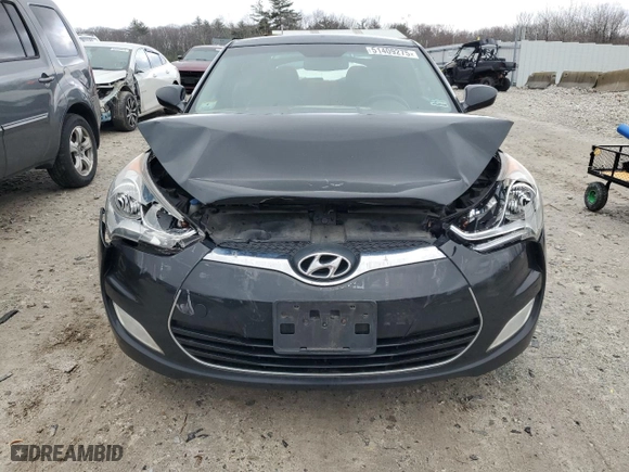 2013 Hyundai Veloster w/Black Int with VIN KMHTC6AD4DU141110, listed as a Copart auction lot 51409275 with 108,674 mi miles and Clean Title. Bid and sale history available at carsss.com. Image 5.