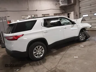 2019 Chevrolet Traverse LT Cloth with VIN 1GNEVGKW2KJ215529, listed as a IAAI auction lot 41723523 with 86,859 mi miles. Bid and sale history available at carsss.com. Image 4.