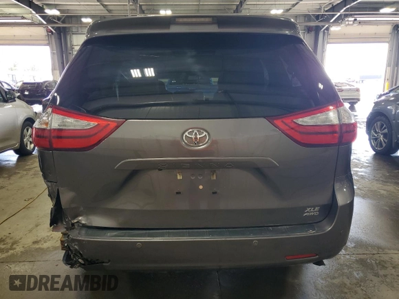 2016 Toyota Sienna Limited z VIN 5TDDK3DC2GS142603, wystawiony jako Copart lot #54013855 z przebiegiem 97 000 mil mil oraz Szkoda całkowita • Salvage title. Historia ofert i sprzedaży dostępna na DreamBid. Obrazek 6.