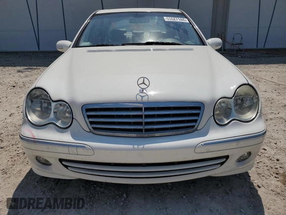2005 Mercedes-Benz C 240 with VIN WDBRF61J35F580329, listed as a Copart auction lot 65527144 with 91,525 mi miles and Salvage Title. Bid and sale history available at DreamBid. Image 5.