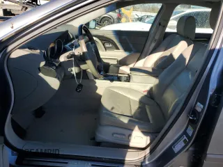 2011 Acura RL Technology with VIN JH4KB2F61BC000440, listed as a Copart auction lot 88256885 with 123,276 mi miles and Salvage Title. Bid and sale history available at DreamBid. Image 7.
