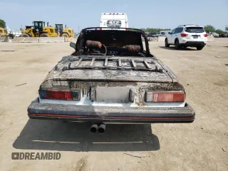 1978 Alfa Romeo Spider z VIN 115410002428, wystawiony jako Copart lot #56698104 z przebiegiem Nie podano mil oraz Szkody całkowita. Historia ofert i sprzedaży dostępna na DreamBid. Obrazek 6.