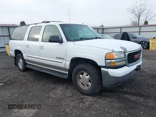 2002 GMC Yukon XL SLT with VIN 1GKFK16ZX2J259905, listed as a IAAI auction lot 41071675 with 326,370 mi miles. Bid and sale history available at carsss.com. Image 1.