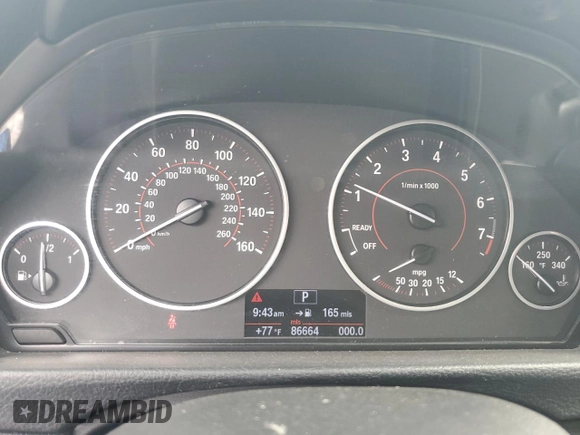 2013 BMW 3 Series 328i xDrive with VIN WBA3B3C58DF536503, listed as a Copart auction lot 61086675 with 86,664 mi miles and Salvage title. Bid and sale history available at DreamBid. Image 9.
