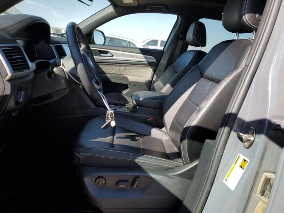 2022 Volkswagen Atlas SE with VIN 1V2JC2CA4NC222945, listed as a Copart auction lot 75046524 with 71,545 mi miles and Clean title. Bid and sale history available at DreamBid. Image 7.