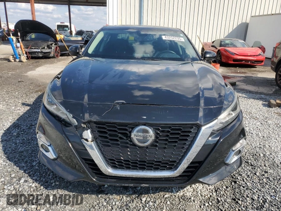 2019 Nissan Altima 2.5 Platinum with VIN 1N4BL4FV7KC117883, listed as a Copart auction lot 43252235 with 87,909 mi miles and Non Repairable. Bid and sale history available at carsss.com. Image 5.