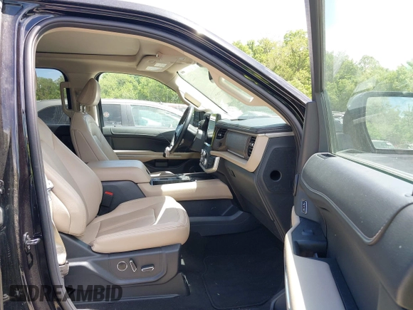 2024 Ford Expedition Max Limited with VIN 1FMJK1K88REA28745, listed as a IAAI auction lot 42282072 with 25,219 mi miles and . Bid and sale history available at DreamBid. Image 5.