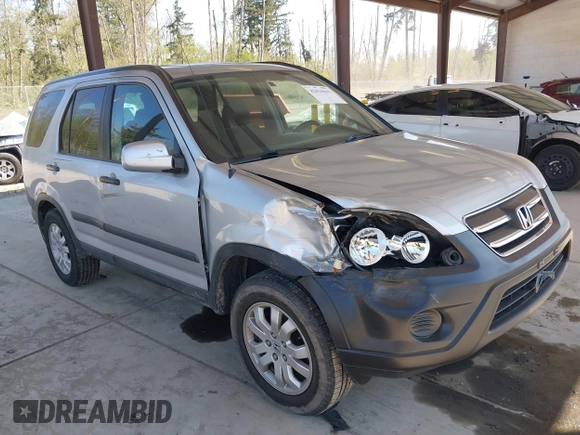 2005 Honda CR-V EX with VIN SHSRD788X5U323021, listed as a IAAI auction lot 42034641 with 154,206 mi miles. Bid and sale history available at carsss.com. Image 1.