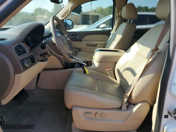 2014 Chevrolet Suburban LTZ with VIN 1GNSCKE06ER208821, listed as a Copart auction lot 70534924 with 81,098 mi miles and Salvage Title. Bid and sale history available at carsss.com. Image 7.