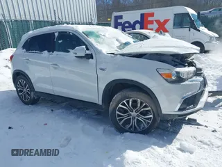2019 Mitsubishi Outlander ES z VIN JA4AR3AU6KU026525, wystawiony jako IAAI lot #41261633 z przebiegiem 73 000 mil mil oraz . Historia ofert i sprzedaży dostępna na DreamBid. Obrazek 1.