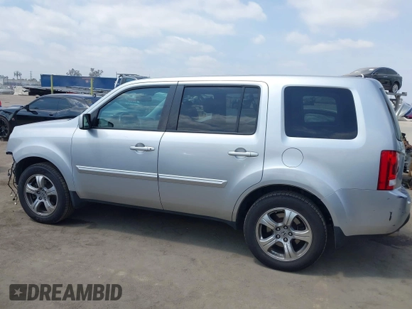 2013 Honda Pilot EX-L with VIN 5FNYF4H58DB049642, listed as a IAAI auction lot 42116017 with 116,647 mi miles. Bid and sale history available at carsss.com. Image 15.
