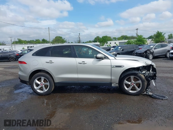 2017 Jaguar F-Pace 35t Premium with VIN SADCJ2BV6HA881652, listed as a IAAI auction lot 42230479 with 83,721 mi miles and . Bid and sale history available at DreamBid. Image 14.
