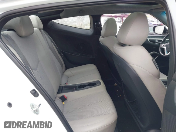 2013 Hyundai Veloster w/Gray Int с VIN KMHTC6AD5DU089115, выставлен на аукционе IAAI как лот 42498078 с пробегом 119 144 миль миль и . История ставок и продаж доступна на DreamBid. Изображение 8.