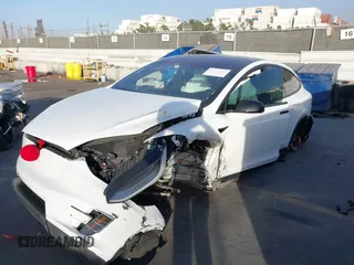 2017 Tesla Model X 90D z VIN 5YJXCAE20HF041506, wystawiony jako IAAI lot #41246836 z przebiegiem Nie podano mil oraz . Historia ofert i sprzedaży dostępna na DreamBid. Obrazek 19.