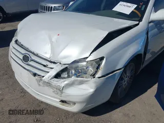 2007 Toyota Avalon XL with VIN 4T1BK36B17U196283, listed as a IAAI auction lot 41569087 with 370,304 mi miles. Bid and sale history available at carsss.com. Image 6.