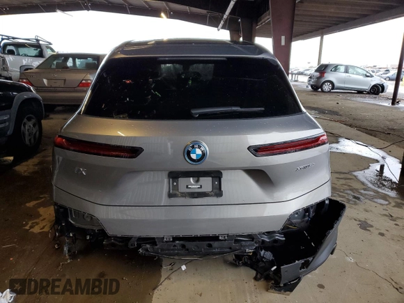 2023 BMW iX xDrive50 with VIN WB523CF05PCM22164, listed as a Copart auction lot 81196264 with 0 mi miles and Salvage Title. Bid and sale history available at carsss.com. Image 6.