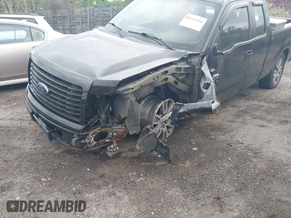 2014 Ford F-150 XL z VIN 1FTFX1EF1EFA57658, wystawiony jako IAAI lot #42145216 z przebiegiem 116 272 mil mil oraz . Historia ofert i sprzedaży dostępna na DreamBid. Obrazek 6.