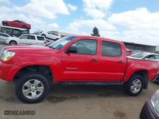 2007 Toyota Tacoma PreRunner with VIN 5TEJU62N87Z450266, listed as a IAAI auction lot 41915356 with 235,885 mi miles. Bid and sale history available at carsss.com. Image 14.