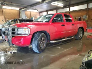 2008 Dodge Dakota SLT z VIN 1D7HW48N08S613234, wystawiony jako Copart lot #74524974 z przebiegiem 155 504 mil mil oraz Szkoda całkowita • Salvage title. Historia ofert i sprzedaży dostępna na DreamBid. Obrazek 1.