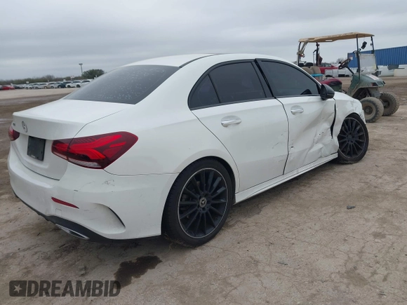 2019 Mercedes-Benz A 220 z VIN WDD3G4EB5KW012029, wystawiony jako IAAI lot #41608407 z przebiegiem 87 421 mil mil oraz . Historia ofert i sprzedaży dostępna na DreamBid. Obrazek 4.
