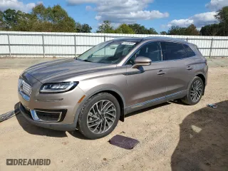 2019 Lincoln Nautilus Reserve with VIN 2LMPJ6LP3KBL58265, listed as a Copart auction lot 81625854 with 35,744 mi miles and Salvage Title. Bid and sale history available at carsss.com. Image 1.