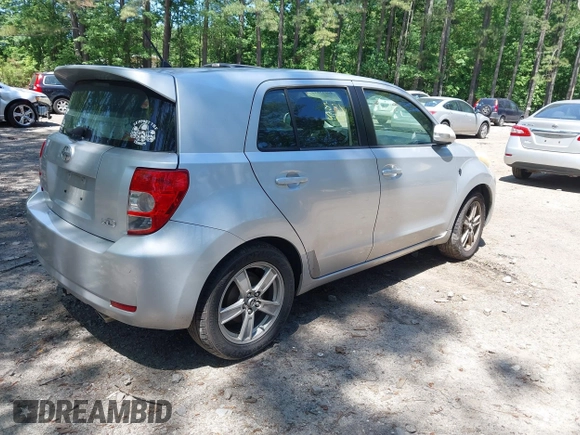 2009 Scion xD z VIN JTKKU10459J042833, wystawiony jako IAAI lot #42243912 z przebiegiem 249 495 mil mil oraz . Historia ofert i sprzedaży dostępna na DreamBid. Obrazek 4.